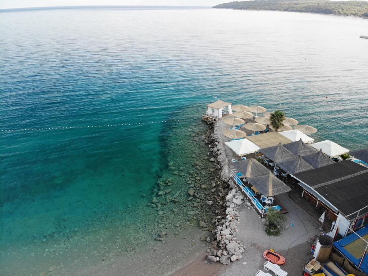 Apartments By The Sea Njivice, Krk - 5296 Bagian luar foto