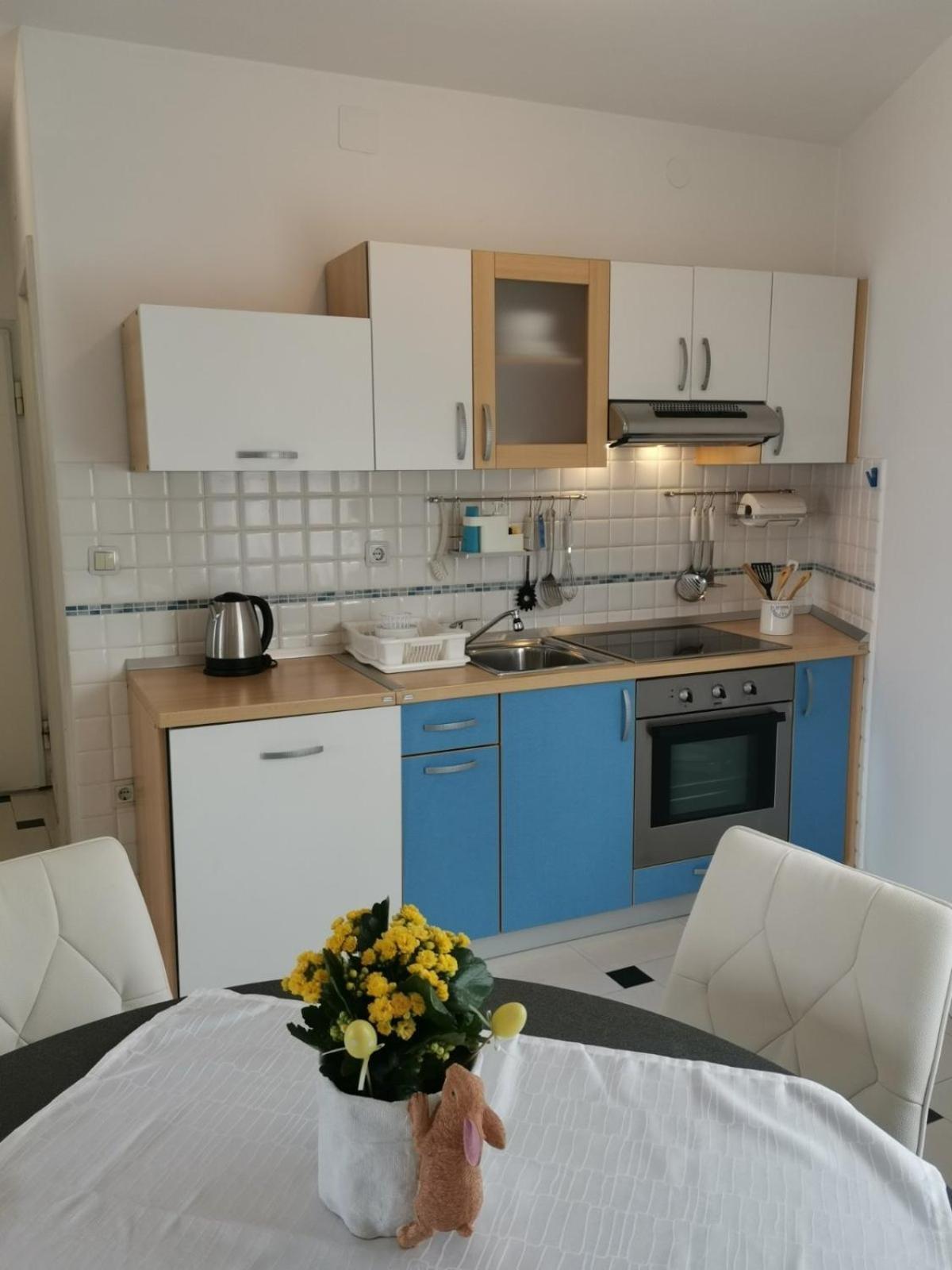 Apartments By The Sea Njivice, Krk - 5296 Bagian luar foto